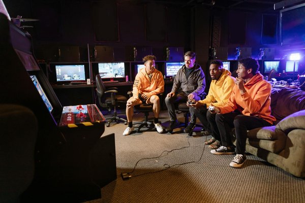 Quelles sont les étapes pour déployer un système CRM dans une entreprise de taille moyenne?